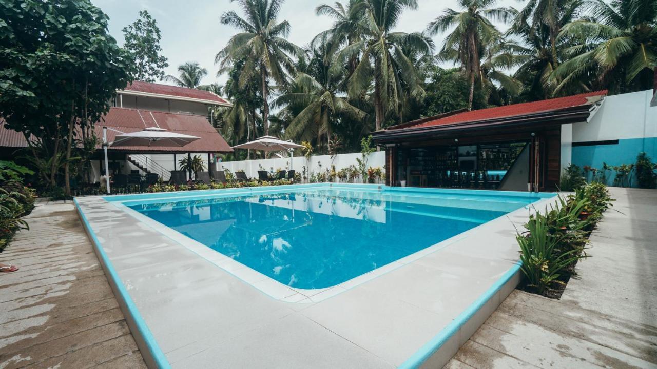 Point 303 Resort General Luna  Exterior photo