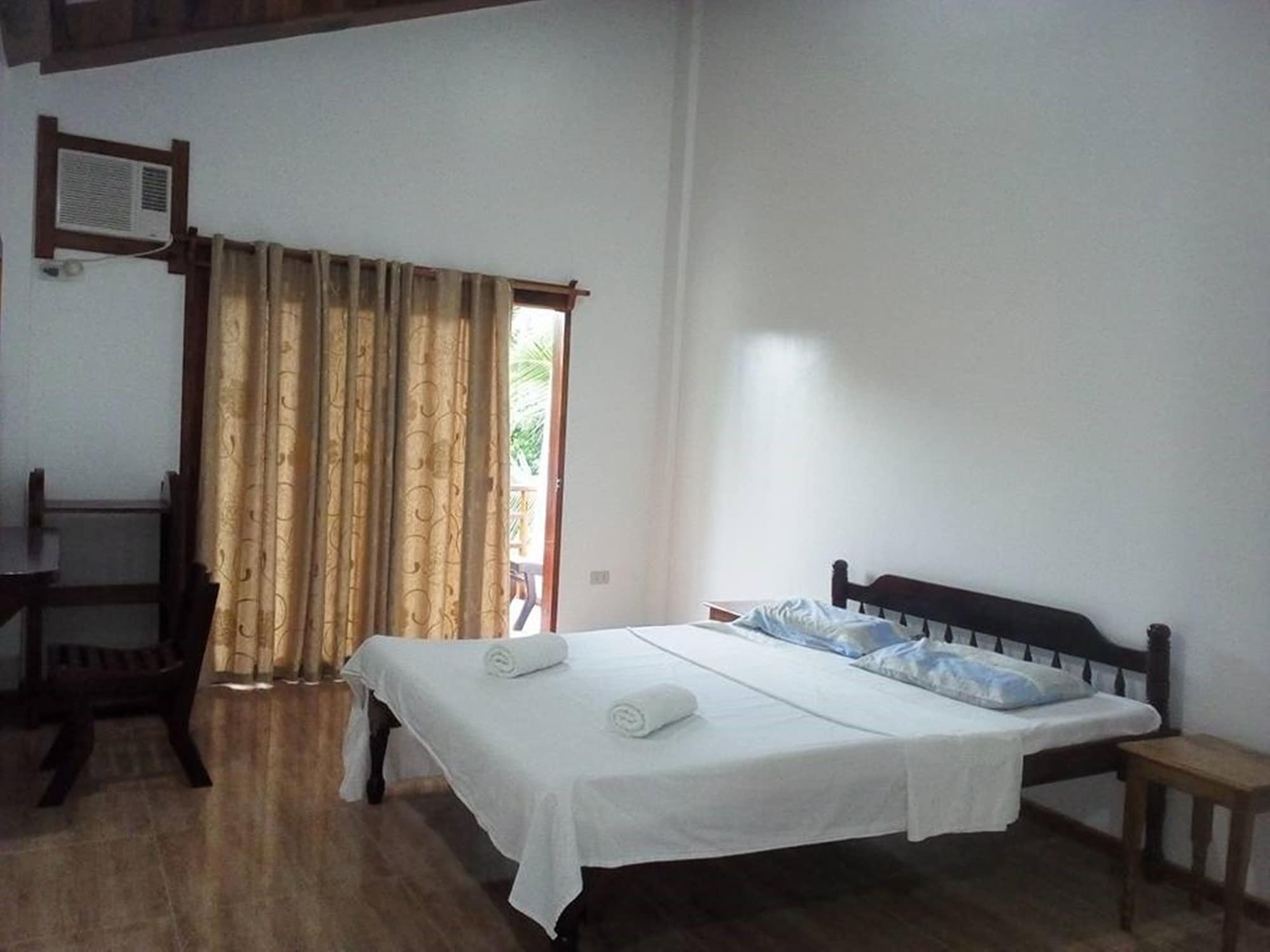Point 303 Resort General Luna  Exterior photo